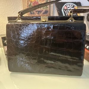 Bellestone Vintage Genuine Brown Alligator Purse Hand Bag 1950’s Excellent!